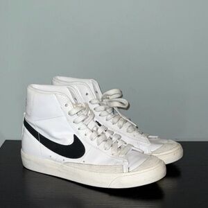 Nike Blazer '77 High-Top Sneakers – Size 6